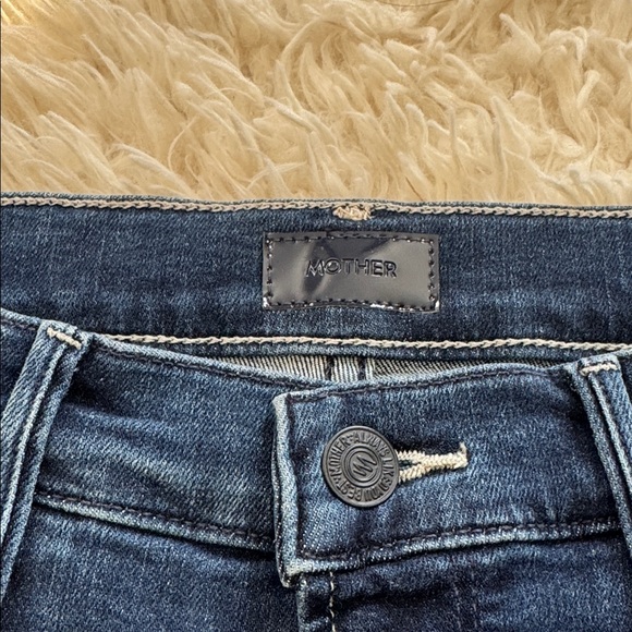 MOTHER The Dazzler Mid rise Ankle Fray Jeans - Picture 7 of 8